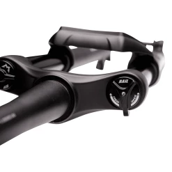 Marzocchi Bomber Z2 29'' - Déport De 44 Mm - Noir/noir -Promos Équipement Cyclisme Boutique Bomber Z2 Top