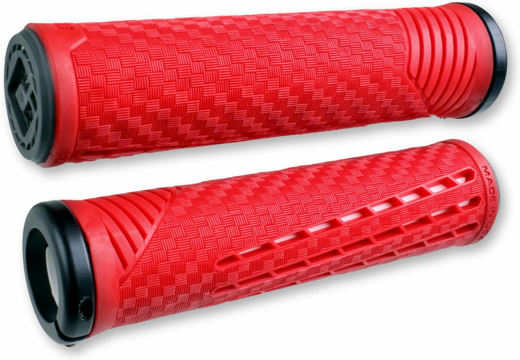 ODI Grips Poignées CF Lock-On - Rouge 3 ODI Grips Poignées CF Lock-On - Rouge